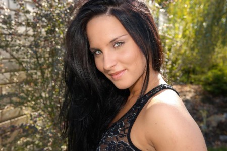 Bettina DiCapri