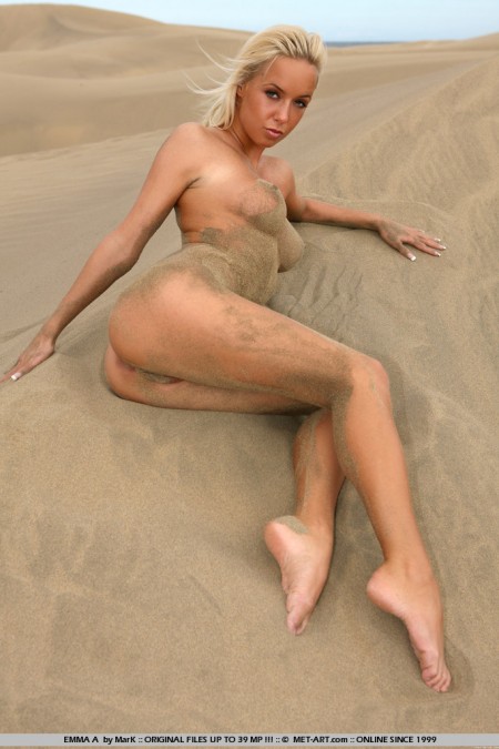Natali Blond