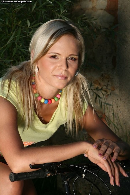 Jessica Bee